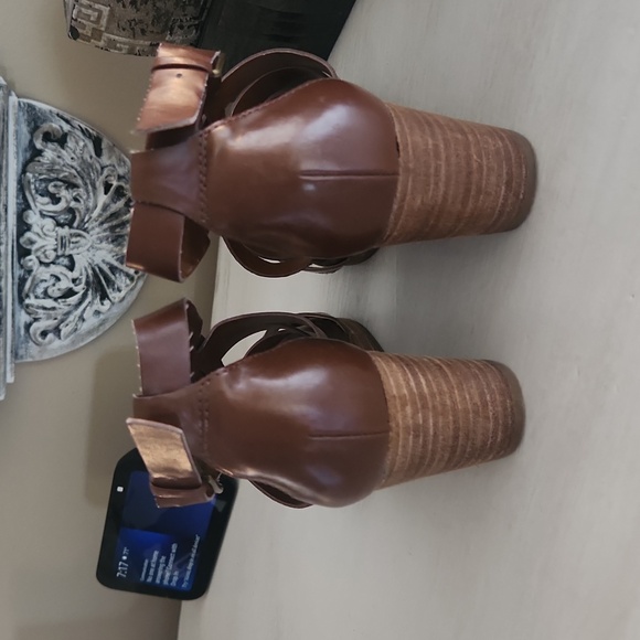 Lucky Brand wedge sandals - Picture 3 of 6